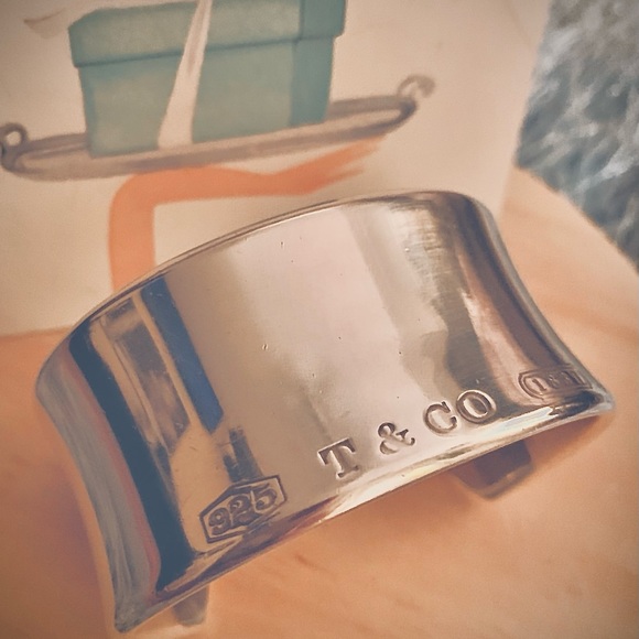 TIFFANY & CO. 1837 Wide Cuff - Picture 12 of 16